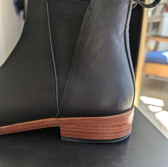 Nisolo Eva Chelsea Boot Black - Picture 8 of 9